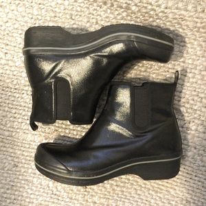 EUC Dansko Vail Rain Boots
